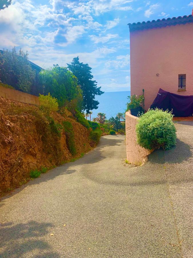 La Belle Vue-Charming Duplex Apartment With Sea View, 50 Meters From Beach And Private Parking Saint-Raphael  Exterior photo